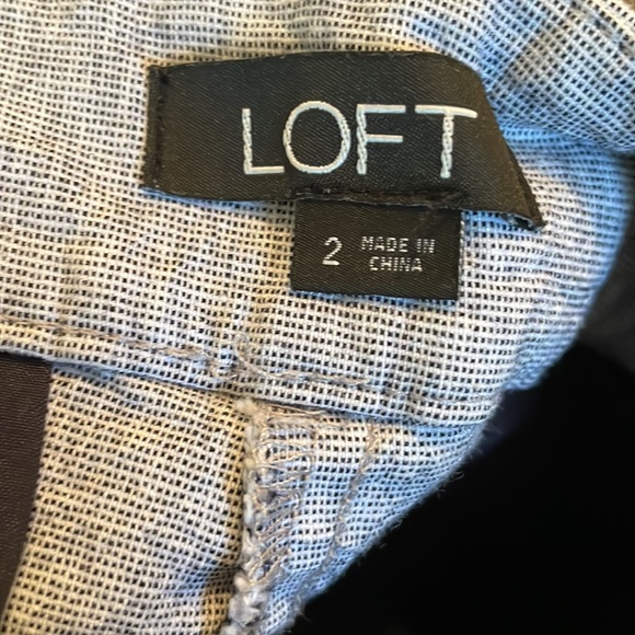 LOFT Ruffle Bottom Shorts - Picture 3 of 3